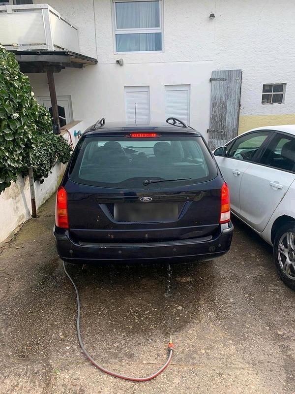 Gebraucht Ford Focus 101 PS (74 kW) 2003 Blau Kombi