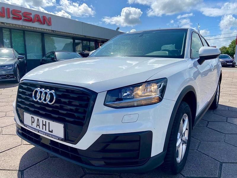 Weiß Gebraucht 2018 Audi Q2 Sport SUV | 14.990 € (Guter Preis) - Bild 1/4