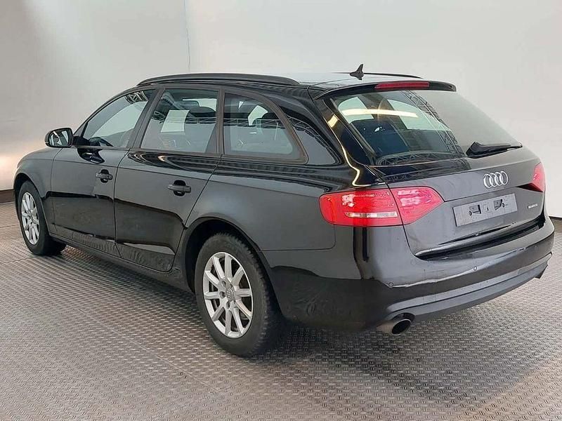 Schwarz Gebraucht 2015 Audi A4 Attraction Kombi | 11.900 € (Superpreis) - Bild 1/4