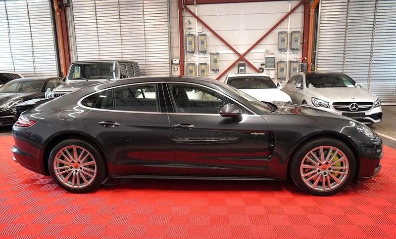 Gebraucht Porsche Panamera 462 PS (339 kW) 2018 Schwarz Kombi