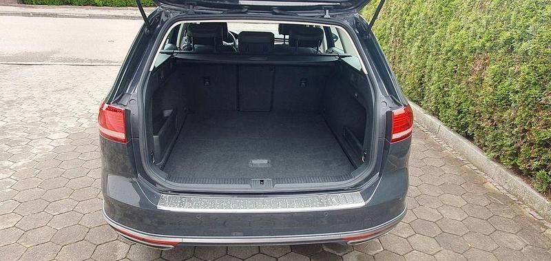 Gebraucht VW Passat Alltrack 220 PS (161 kW) 2017 Grau Kombi