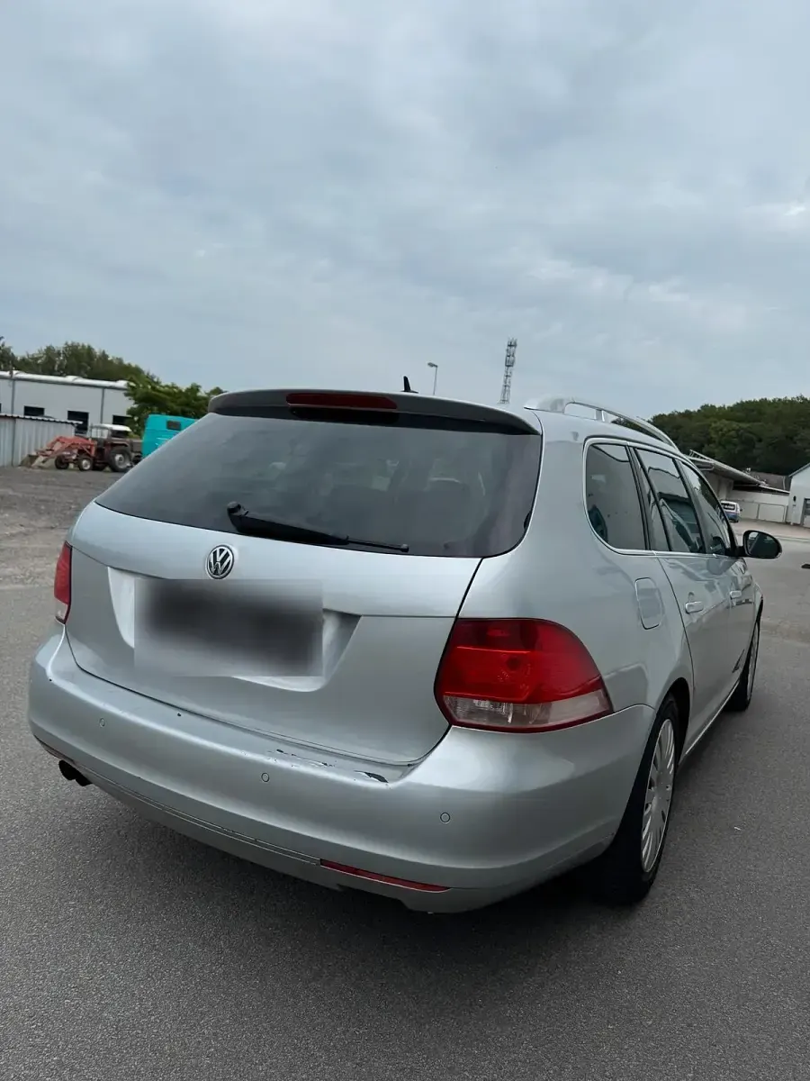 Gebraucht VW Golf VI 140 PS (102 kW) 2011 Silber Kleinwagen
