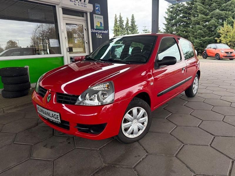Rot Gebraucht 2008 Renault Clio II Campus Kleinwagen | 2.990 € (Etwas zu teuer) - Bild 1/3