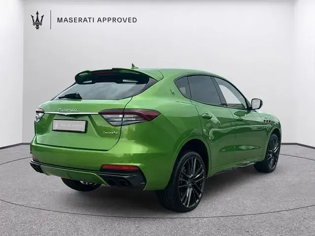 Gebraucht Maserati Levante 581 PS (427 kW) 2022 Urban green SUV