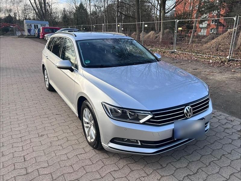 Gebraucht VW Passat Comfortline 150 PS (110 kW) 2016 Silber Kombi