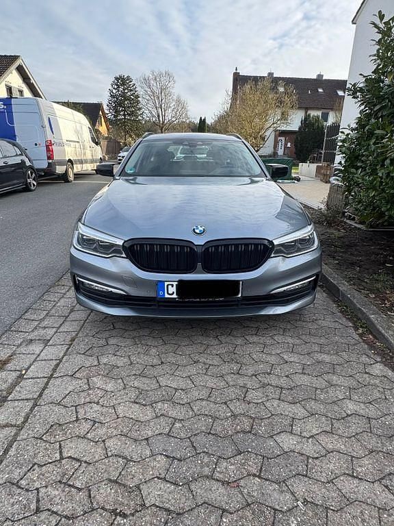 Gebraucht BMW 530 265 PS (194 kW) 2018 Grau Kombi