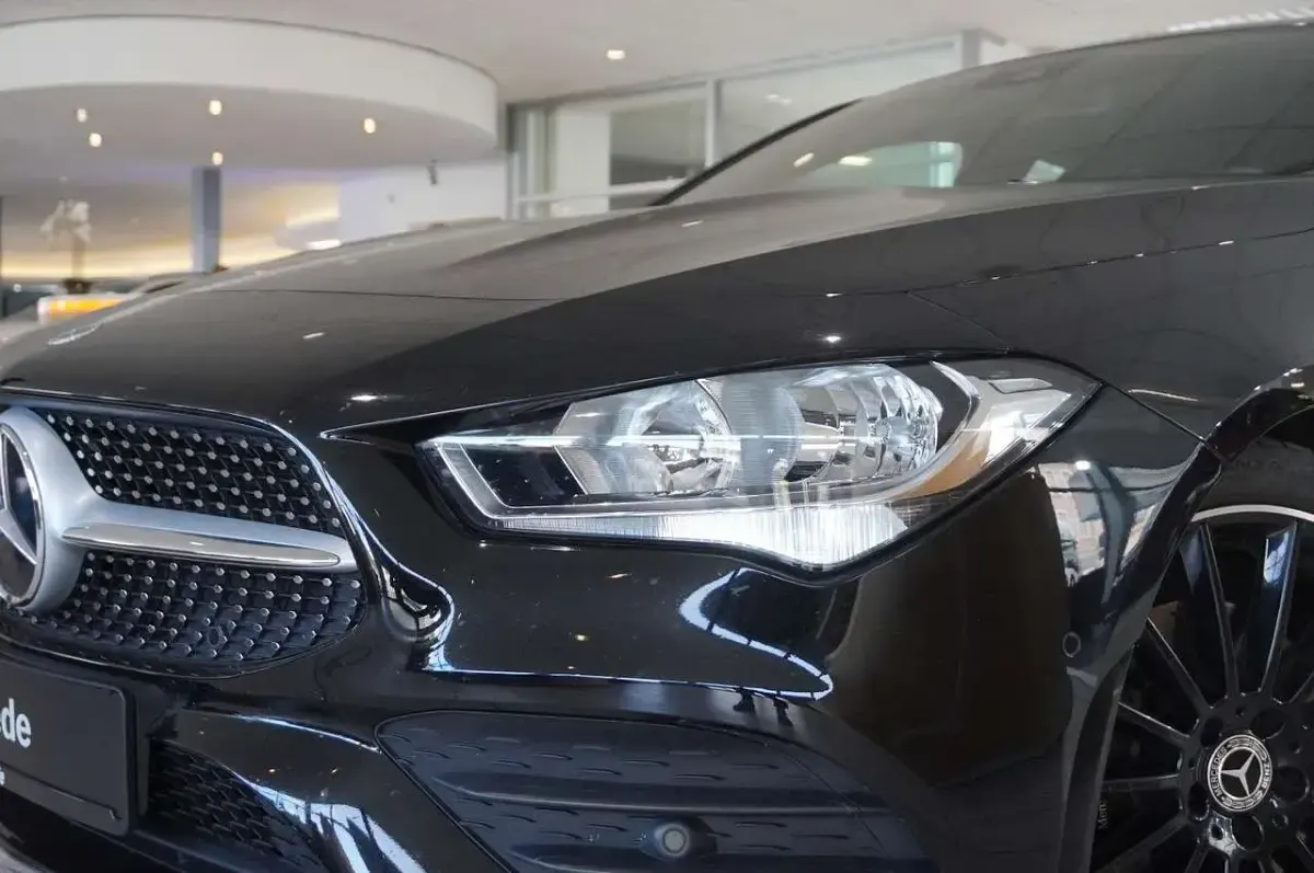 Gebraucht Mercedes CLA200 AMG line 174 PS (127 kW) 2023 Kosmosschwarz Coupé