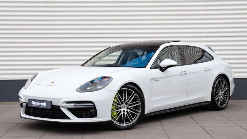 Weiß Gebraucht 2018 Porsche Panamera Turbo S Sport Turismo Limousine | 83.990 € (Guter Preis) - Bild 1/4