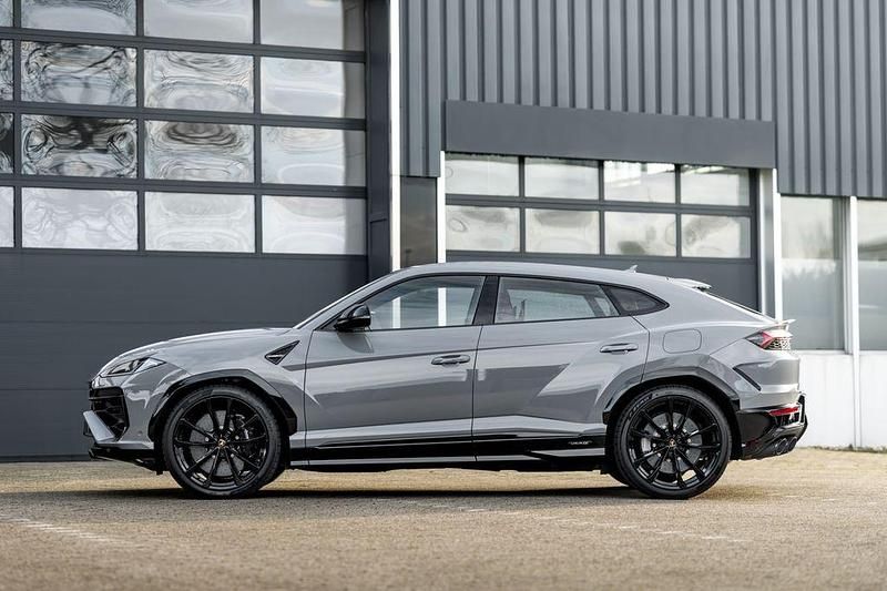 Neu Lamborghini Urus 799 PS (587 kW) 2025 Grau SUV