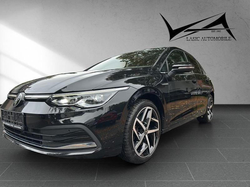 Schwarz Gebraucht 2024 VW Golf VIII Style Limousine | 28.390 € (Guter Preis) - Bild 1/4
