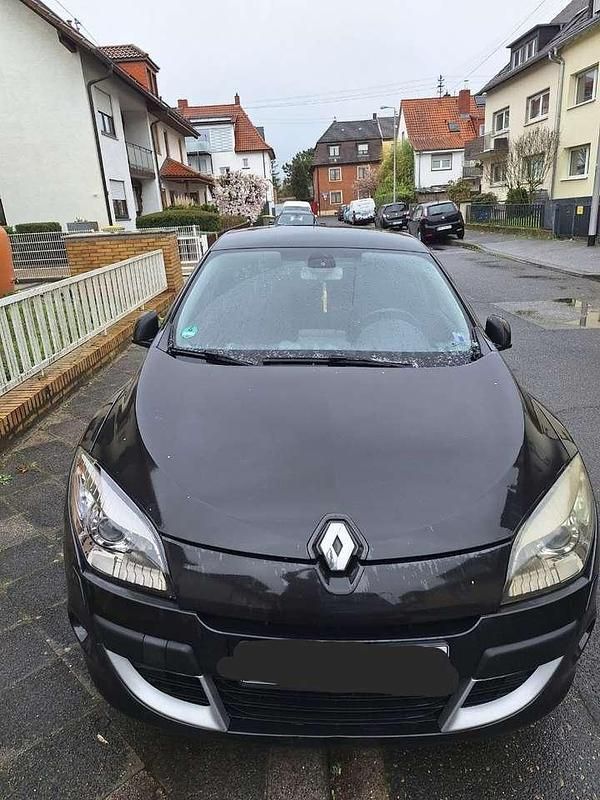 Gebraucht Renault Mégane Dynamique 131 PS (96 kW) 2009 Schwarz Limousine