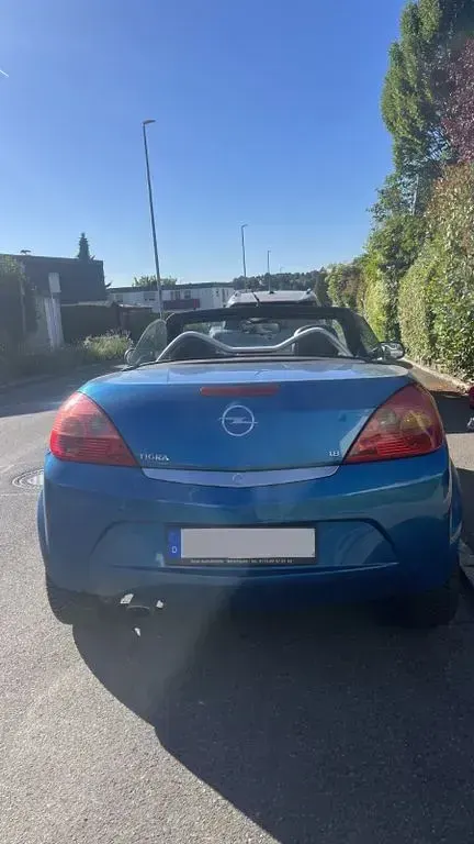 Gebraucht Opel Tigra Sport 125 PS (91 kW) 2006 Blau Cabrio