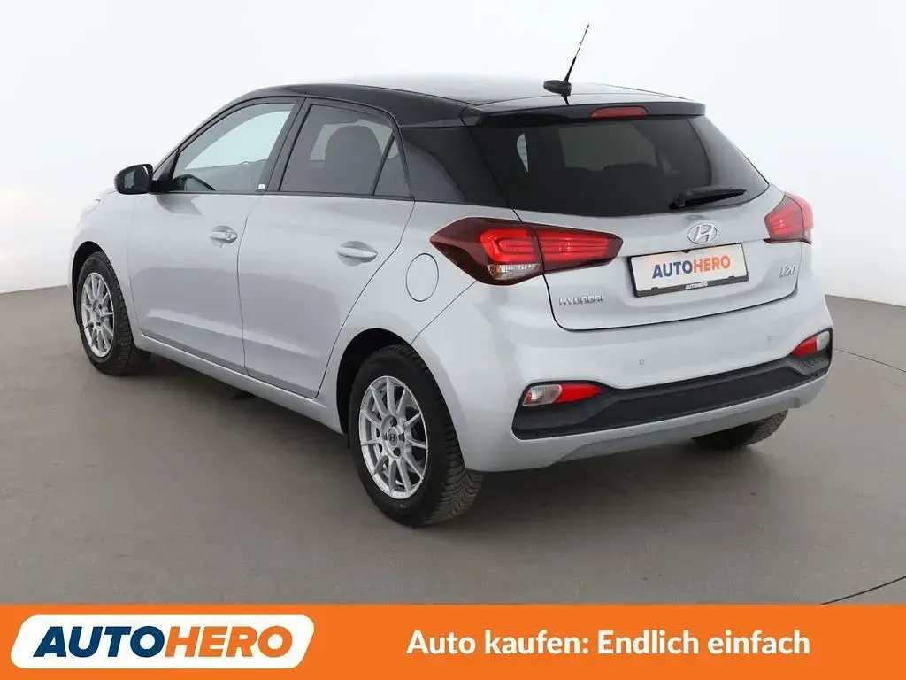 Gebraucht Hyundai i20 YES! 101 PS (74 kW) 2019 Grau Kleinwagen
