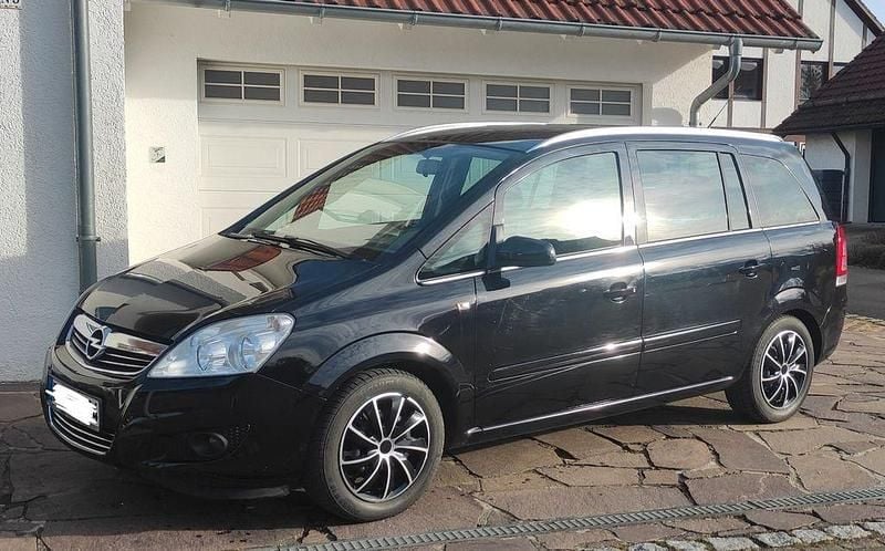 Gebraucht Opel Zafira Edition 140 PS (102 kW) 2009 Schwarz Van / Kleinbus