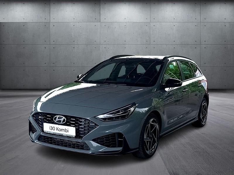 Grau Gebraucht 2025 Hyundai i30 Kombi | 33.490 € (Teuer) - Bild 1/4