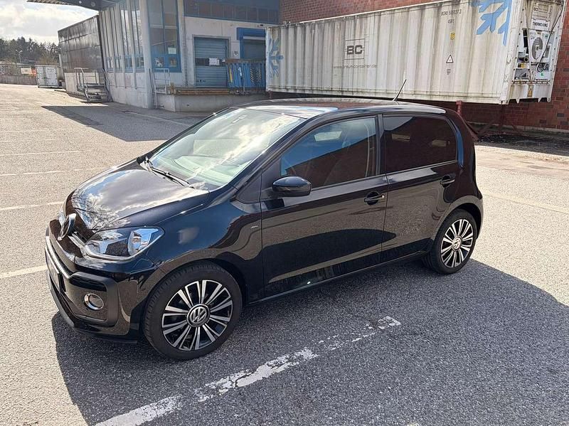 Second-hand VW up! Join 90 CP (66 kW) 2018 Negru Hatchback