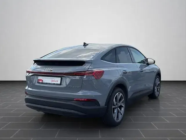 Gebraucht Audi Q4 Sportback e-tron Comfort 150 kW (204 PS) 2022 Kieselgrau SUV