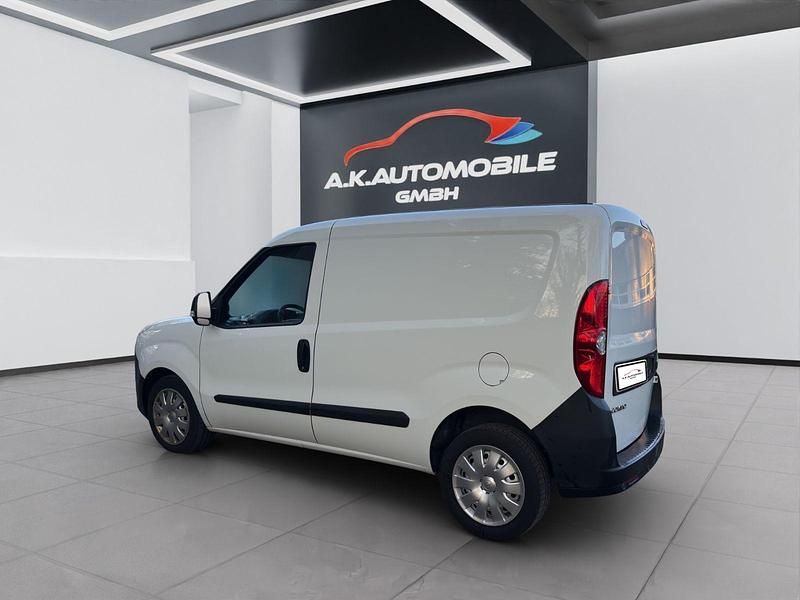 Second-hand Opel Combo 120 CP (88 kW) 2017 Monovolum