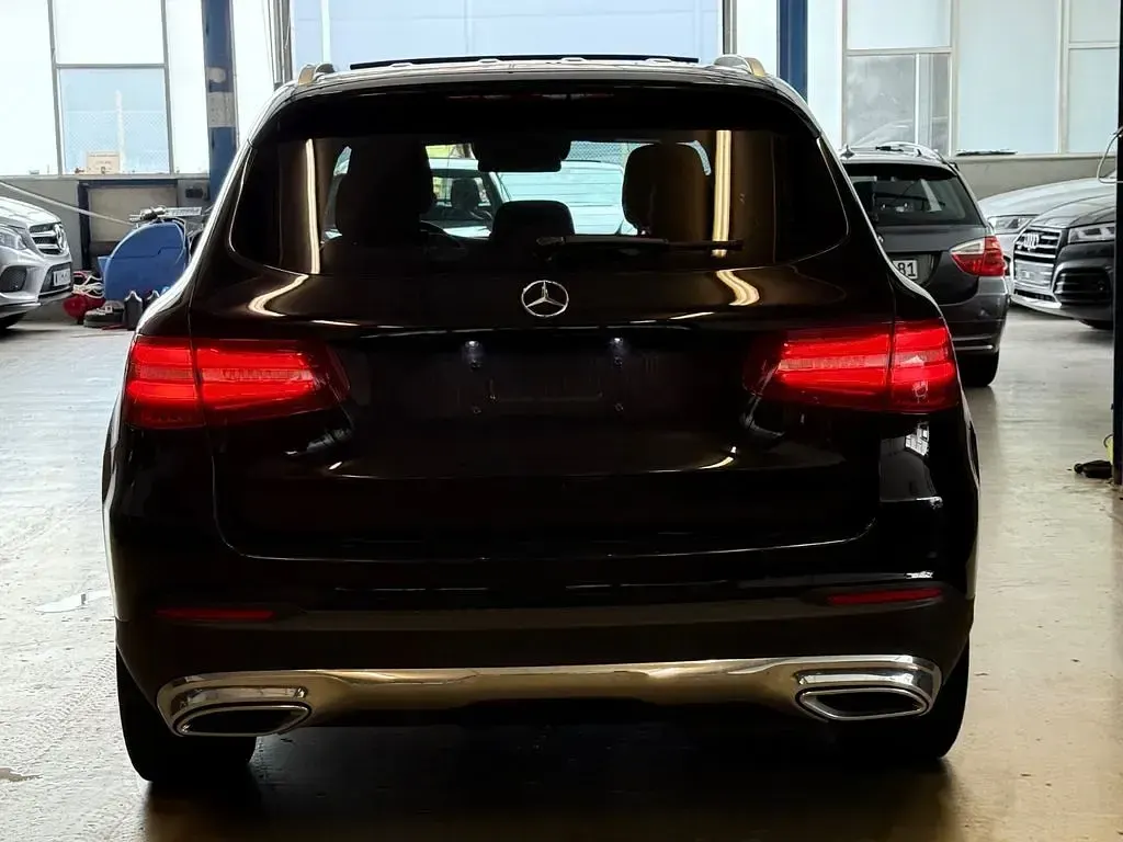 Gebraucht Mercedes GLC250 204 PS (150 kW) 2017 Schwarz SUV