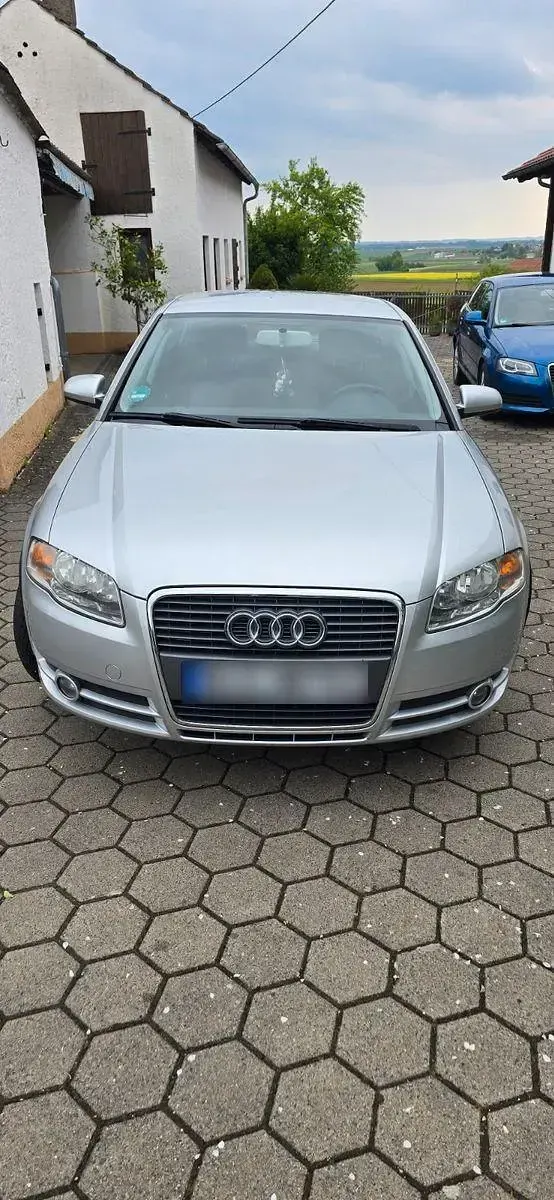 Gebraucht Audi A4 131 PS (96 kW) 2006 Silber Limousine