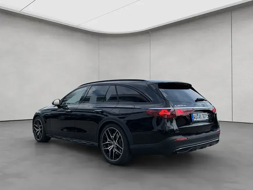 Gebraucht Mercedes E300 Avantgarde 313 PS (230 kW) 2025 Schwarz Kombi