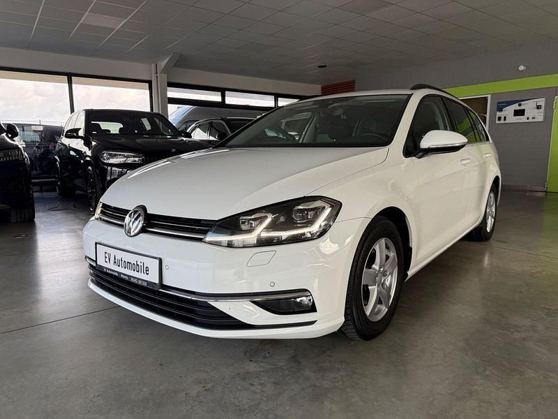 Gebraucht VW Golf VII Highline 150 PS (110 kW) 2019 Weiß Kombi