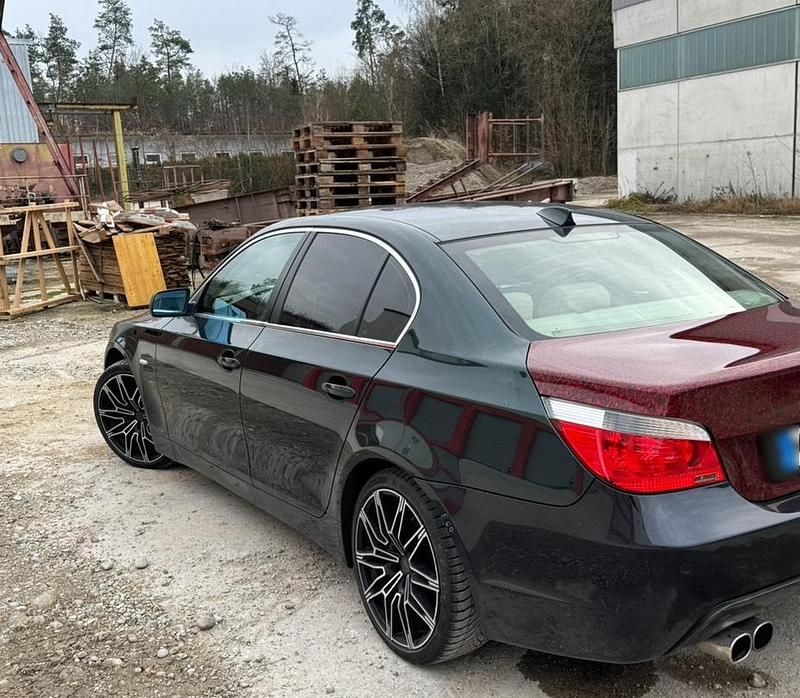 Gebraucht BMW 520 177 PS (130 kW) 2005 Andere farben Limousine