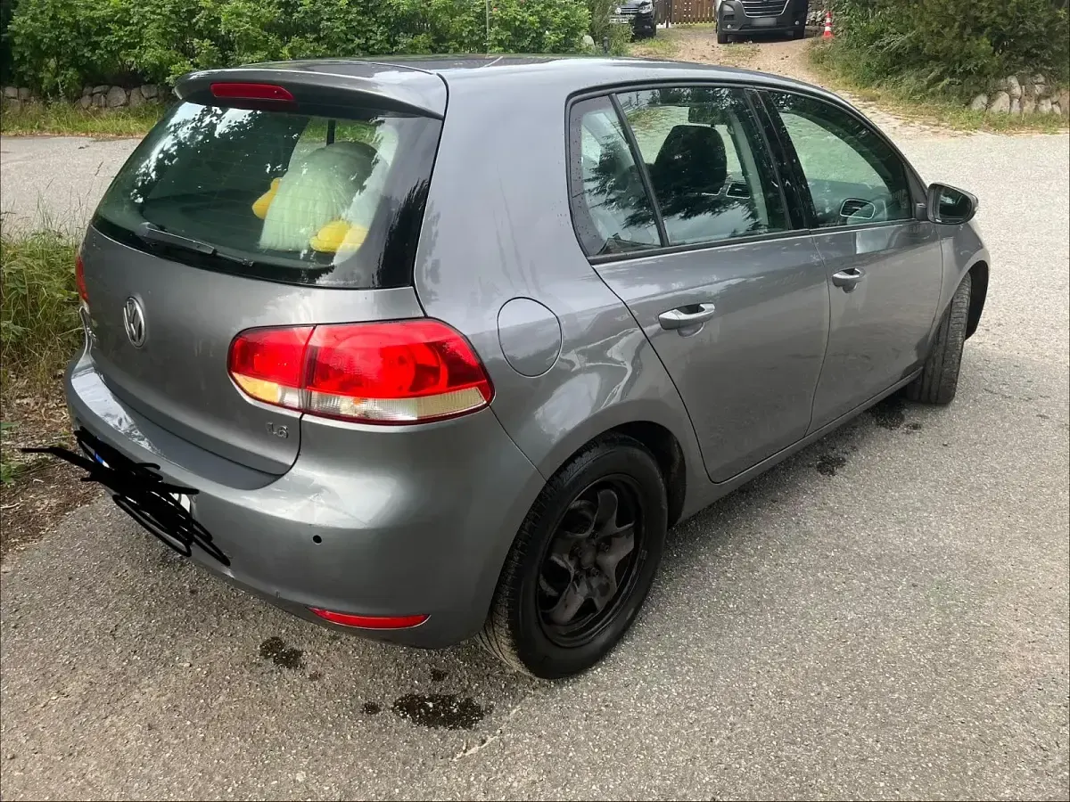 Gebraucht VW Golf VI Comfortline 102 PS (75 kW) 2009 Grau Kleinwagen