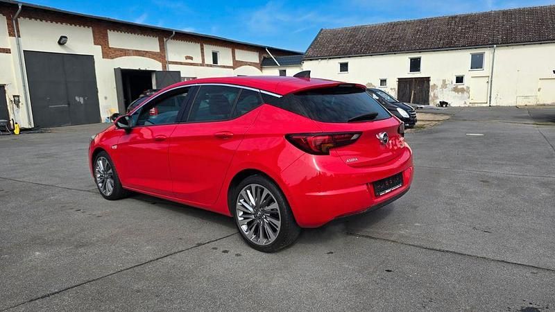 Gebraucht Opel Astra 150 PS (110 kW) 2016 Rot Limousine