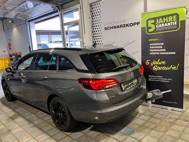 Gebraucht Opel Astra 145 PS (106 kW) 2022 Quarz grau Kombi