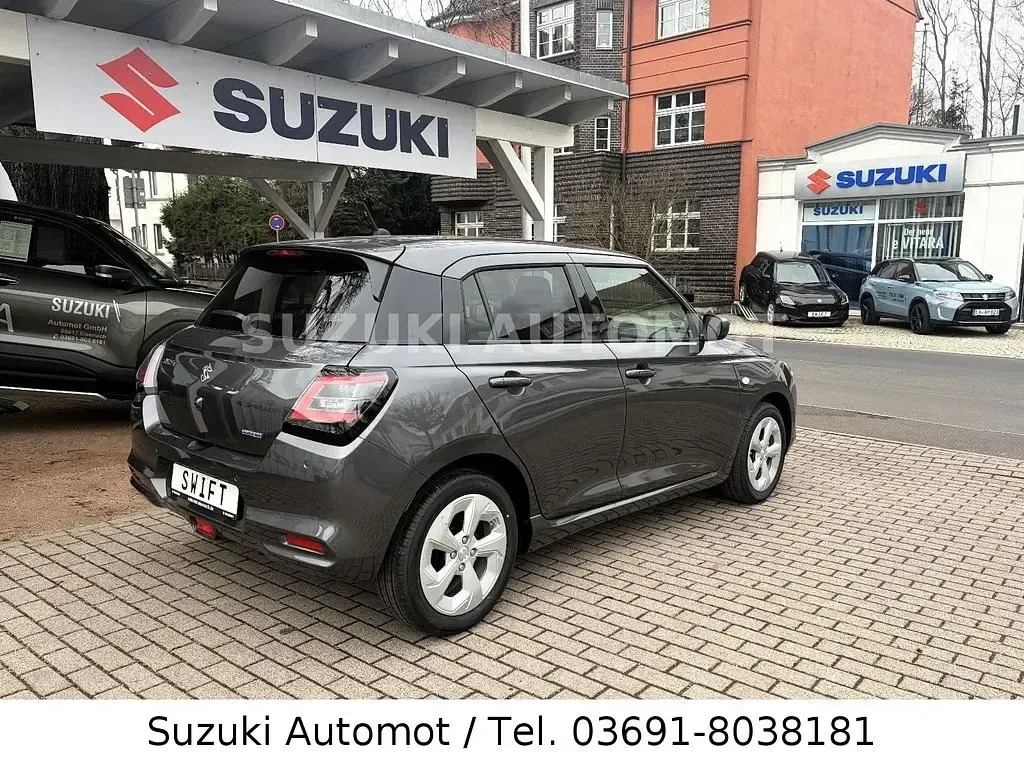 Neu Suzuki Swift Comfort 82 PS (60 kW) 2026 Grau Kleinwagen