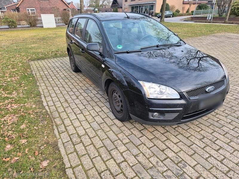 Gebraucht Ford Focus 105 PS (77 kW) 2007 Schwarz Kombi