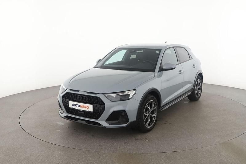 Grau Gebraucht 2024 Audi A1 Advanced Kleinwagen | 24.470 € (Fairer Preis) - Bild 1/3
