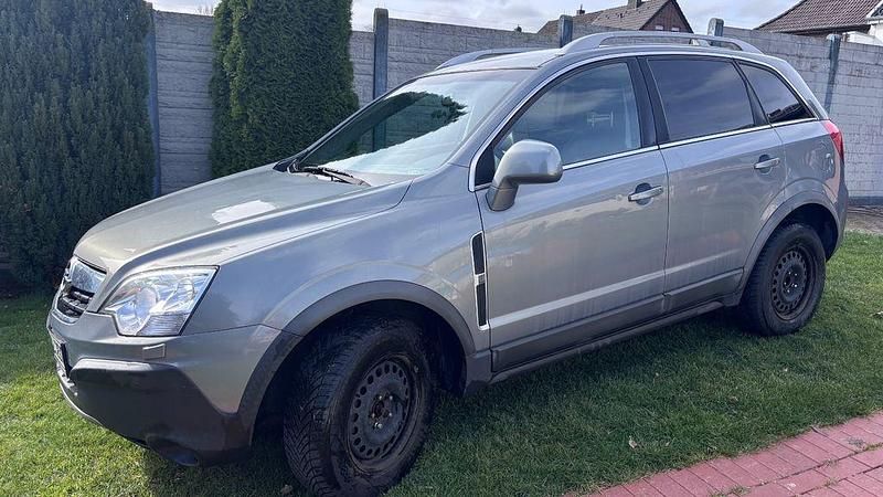 Gebraucht Opel Antara Basis 126 PS (92 kW) 2010 Grau SUV