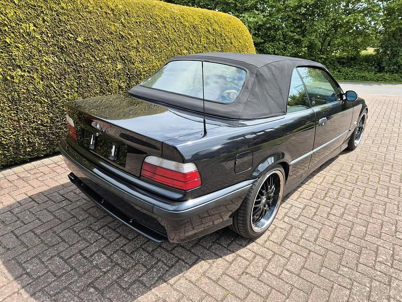 Gebraucht BMW 328 Cabriolet 193 PS (141 kW) 1997 Schwarz Cabrio