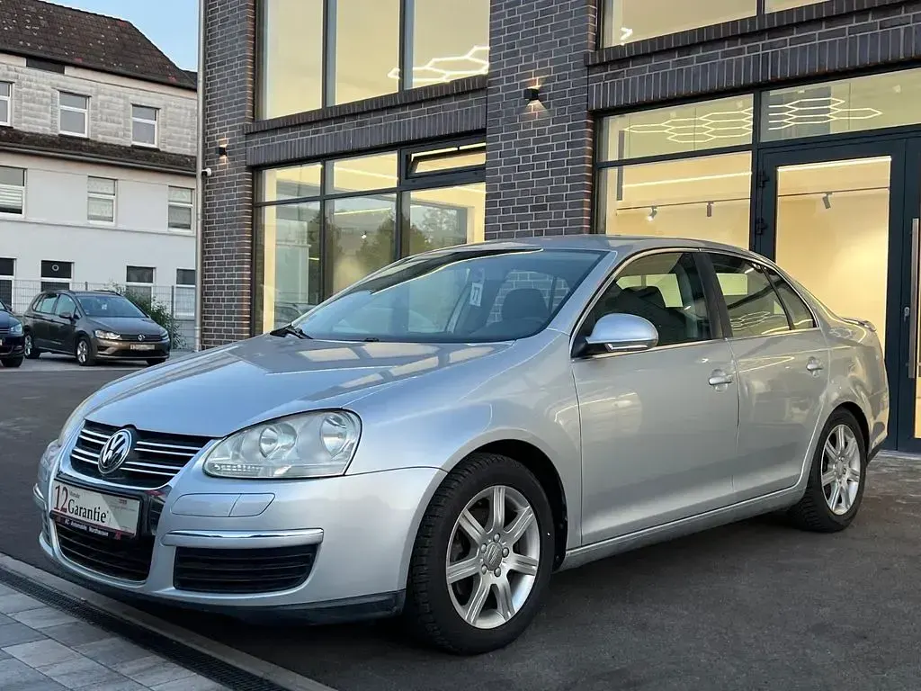 Gebraucht VW Jetta Comfortline 105 PS (77 kW) 2007 Silber Limousine