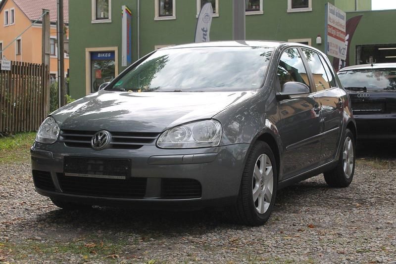 Grau Gebraucht 2005 VW Golf IV Comfortline Limousine | 2.999 € (Etwas zu teuer) - Bild 1/4