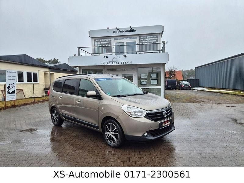 Gebraucht Dacia Lodgy Lauréate 90 PS (66 kW) 2012 Gold Van / Kleinbus