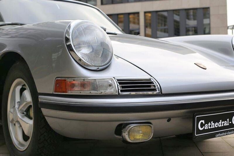 976206l metallicsilber Gebraucht 1966 Porsche 911S Coupé | 195.000 € - Bild 1/4