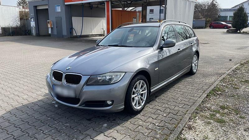 Gebraucht BMW 318 143 PS (105 kW) 2008 Grau Kombi