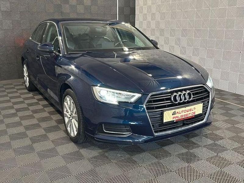 Gebraucht Audi A3 Design 116 PS (85 kW) 2018 Blau Limousine