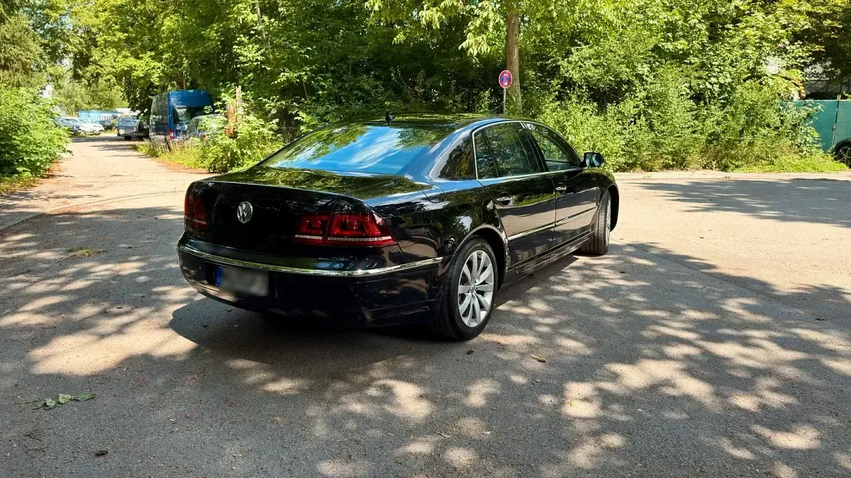 Gebraucht VW Phaeton Exclusive 240 PS (176 kW) 2013 Schwarz Limousine