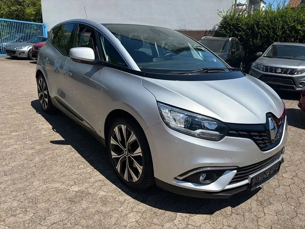 Gebraucht Renault Scénic Experience 116 PS (85 kW) 2018 Silber Van / Kleinbus