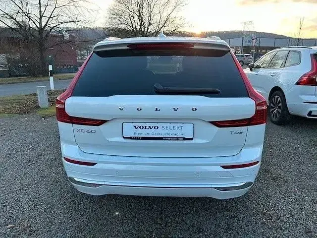 Gebraucht Volvo XC60 Plus 257 PS (189 kW) 2025 Weiß SUV