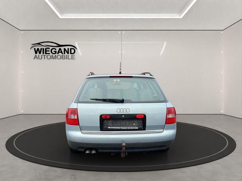 Gebraucht Audi A6 155 PS (114 kW) 2001 Blau Kombi