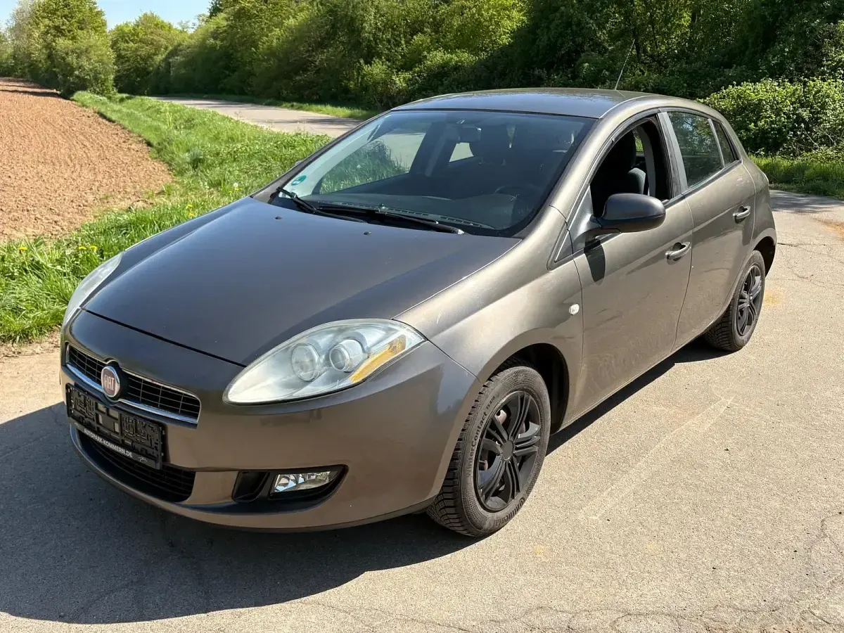 Gebraucht Fiat Bravo 90 PS (66 kW) 2008 Grau Kleinwagen