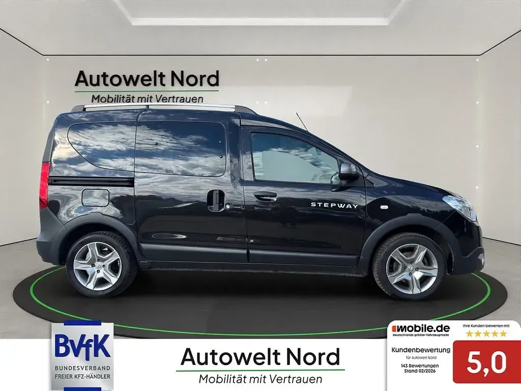 Gebraucht Dacia Dokker Stepway 131 PS (96 kW) 2020 Schwarz Van / Kleinbus