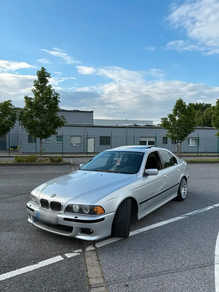 Gebraucht BMW 520 170 PS (125 kW) 2002 Silber Limousine