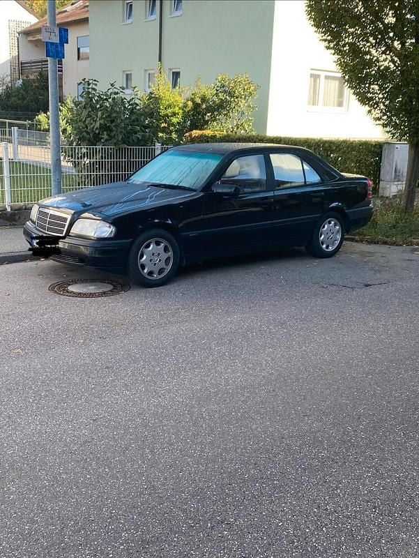 Gebraucht Mercedes C220 150 PS (110 kW) 1995 Schwarz Limousine
