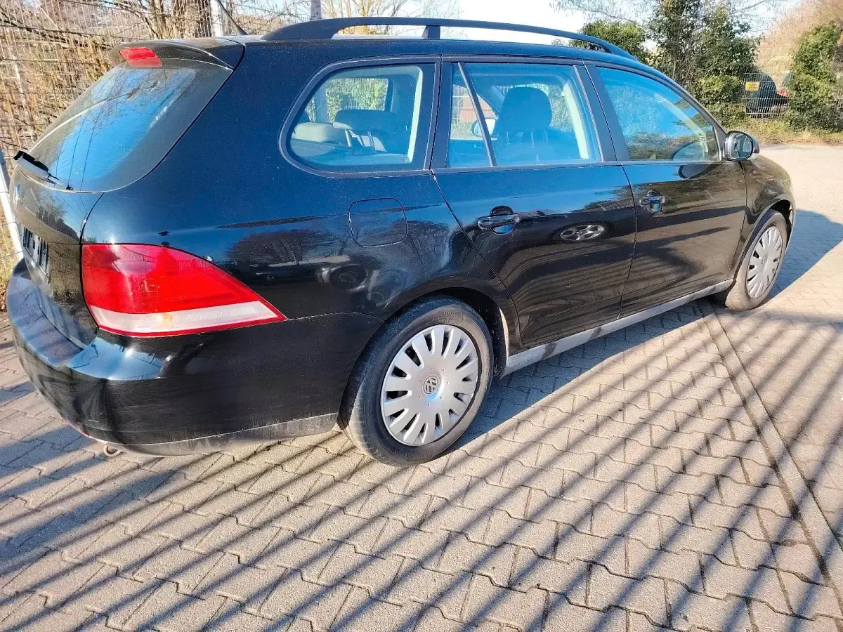 Gebraucht VW Golf VI 101 PS (74 kW) 2008 Schwarz Kleinwagen